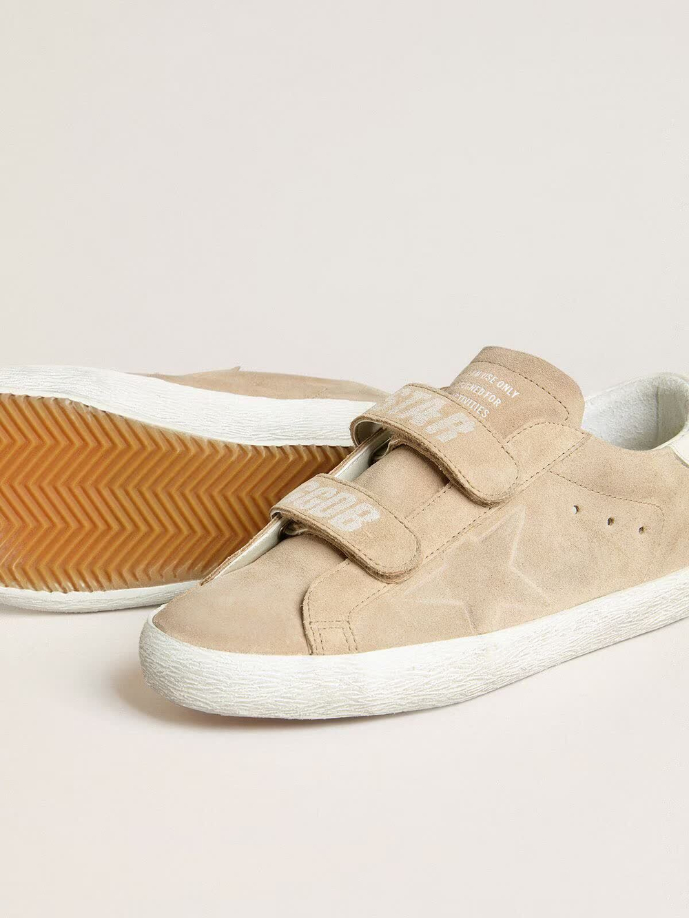 Super Star in beige suede with white leather heel tab