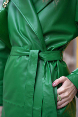 Тренч кожаный зеленый