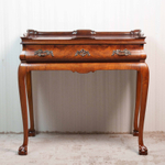 Чайный столик в стиле Чиппендейл