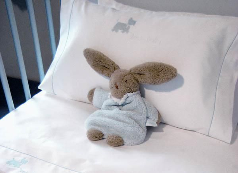 Чехол для бампера Собачки белый с голубым от Bovi фото