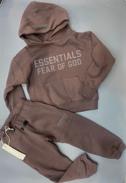 Костюм Essentials