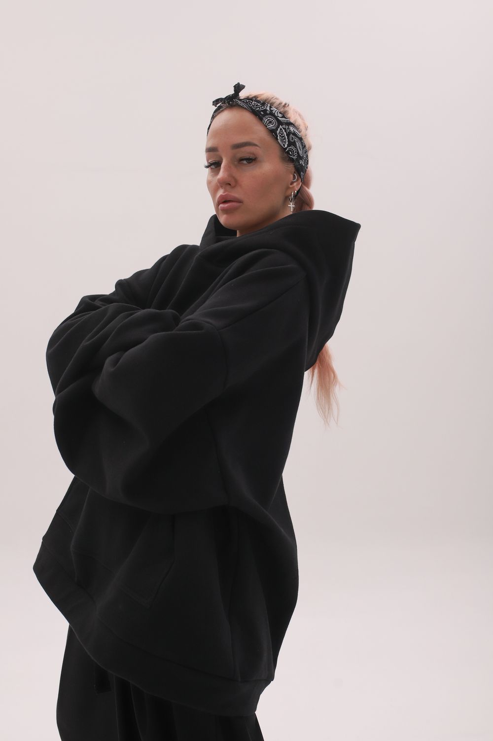 Худи оверсайз 2.0(унисекс) премиум «This print is not available in your eyes.» Худи оверсайз 2.0(унисекс) премиум «This print is not available in your eyes.»