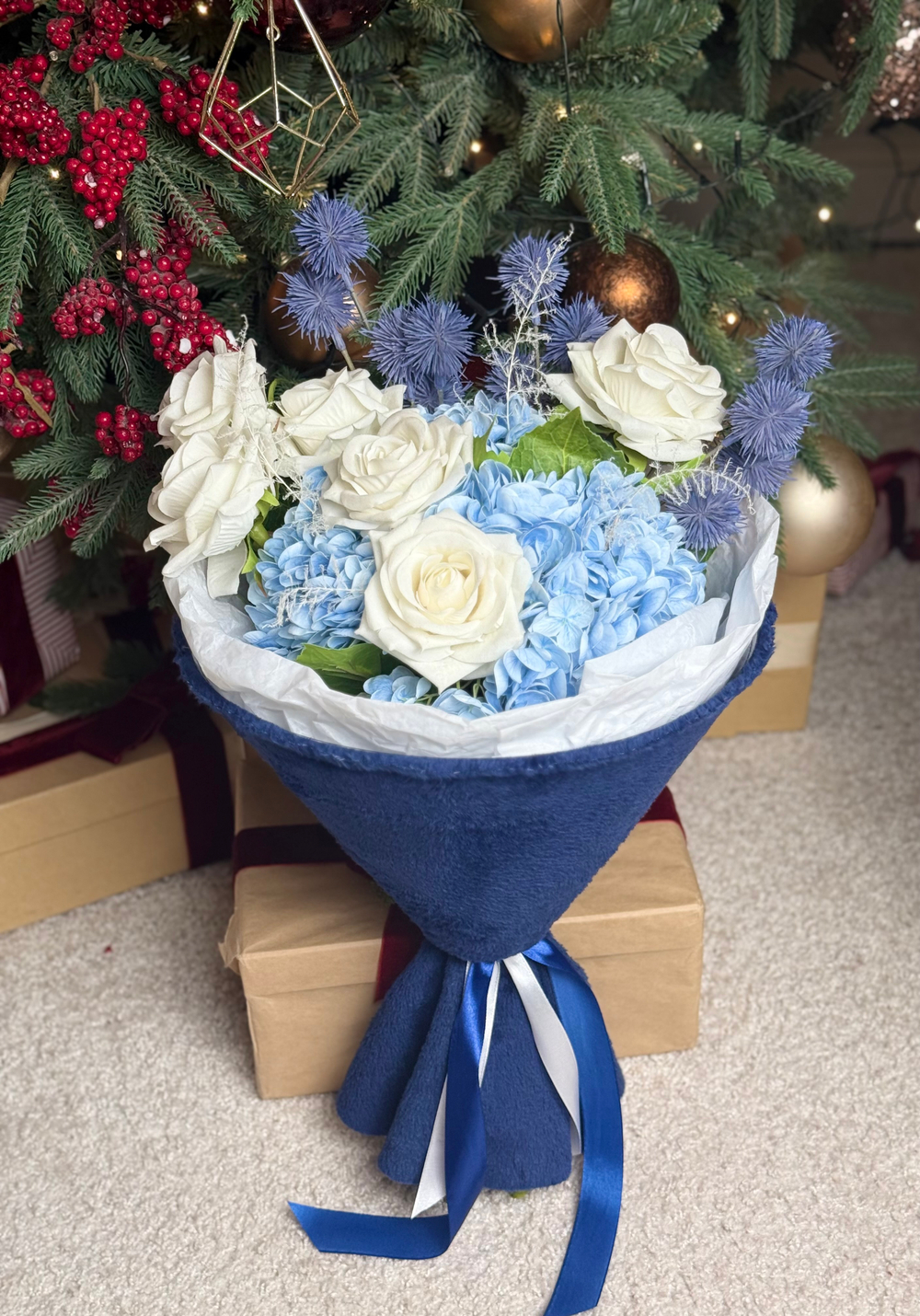 Платье для цветов. Круглая форма. Мех искусственный. Цвет:Синий.