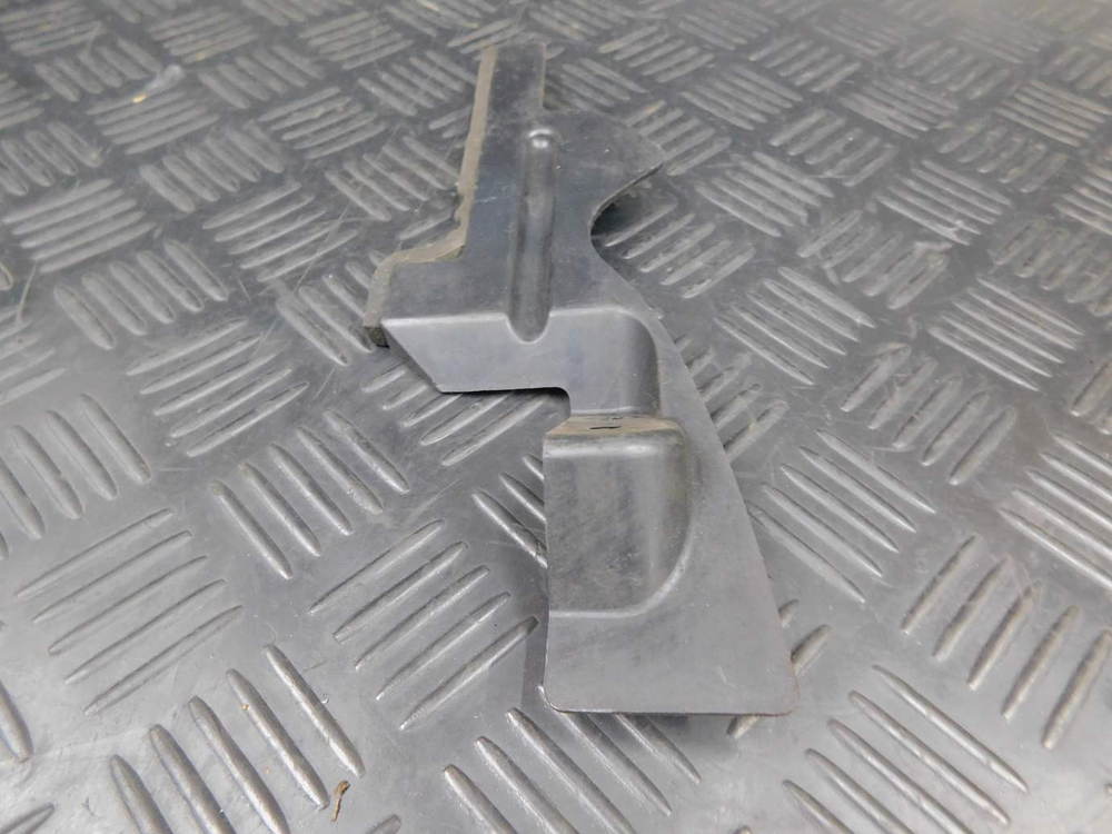 Пластик внутренни Kawasaki ZZR 400 98 14090-1293 053084