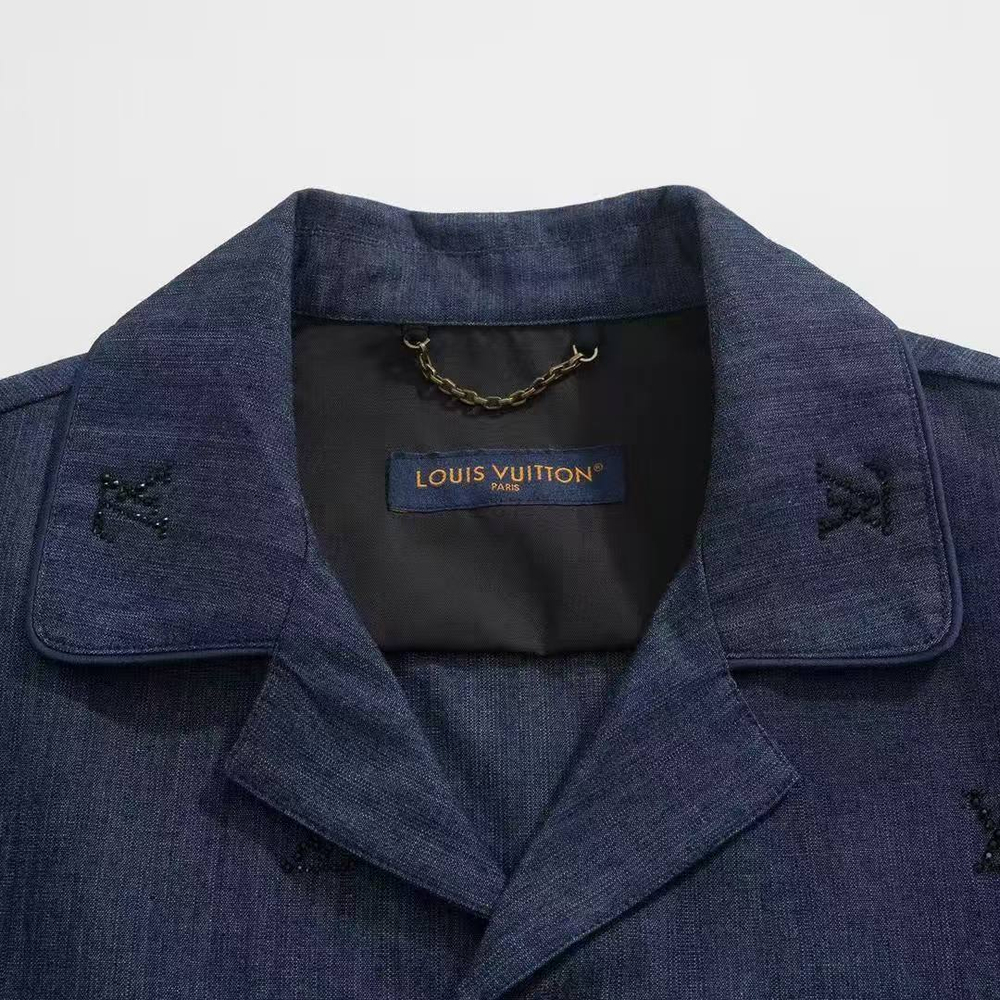 Костюм Louis Vuitton