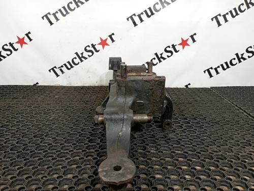 Кронштейн пневморессоры левый