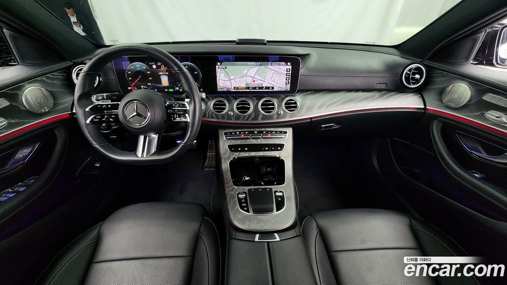 Mercedes-Benz E-Class W213 E350 4MATIC AMG Line (04.2022)