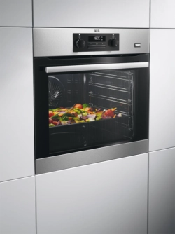 Встраиваемый электрический духовой шкаф AEG BEB351010M