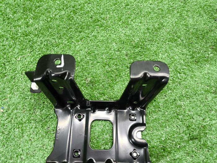 Кронштейн подлокотника Omoda C5 (2022-н.в.)