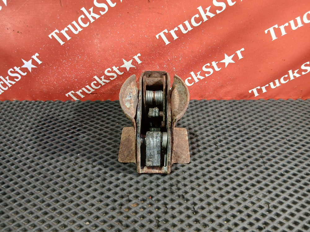 Замок кабины