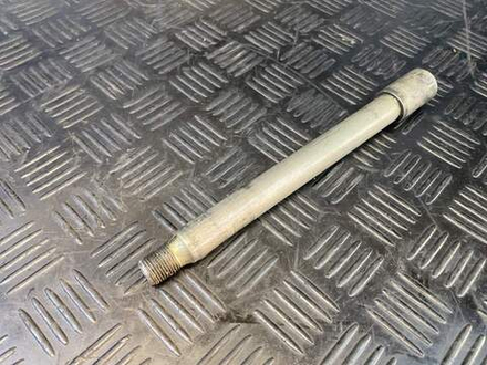 Ось переднего колеса Yamaha FZ1 Fazer RN17