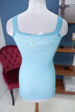 Топ яркий 40 размер, новый