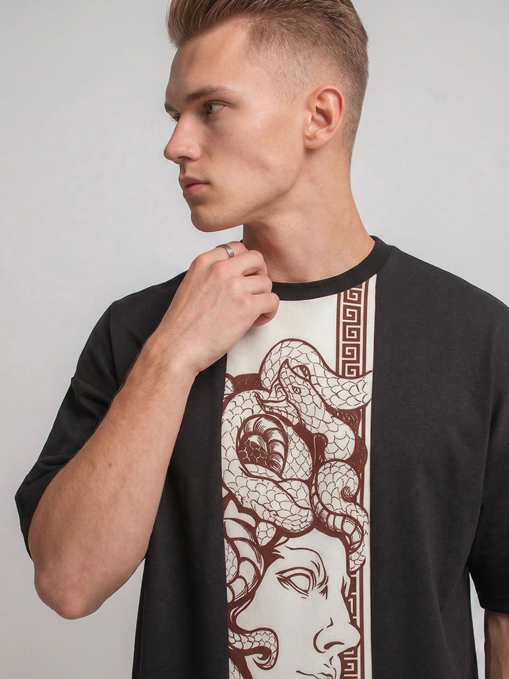 ФУТБОЛКА для парикмахеров НУМЕРО 1 мужская принт Медуза