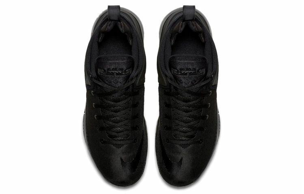 Кроссовки Nike Witness