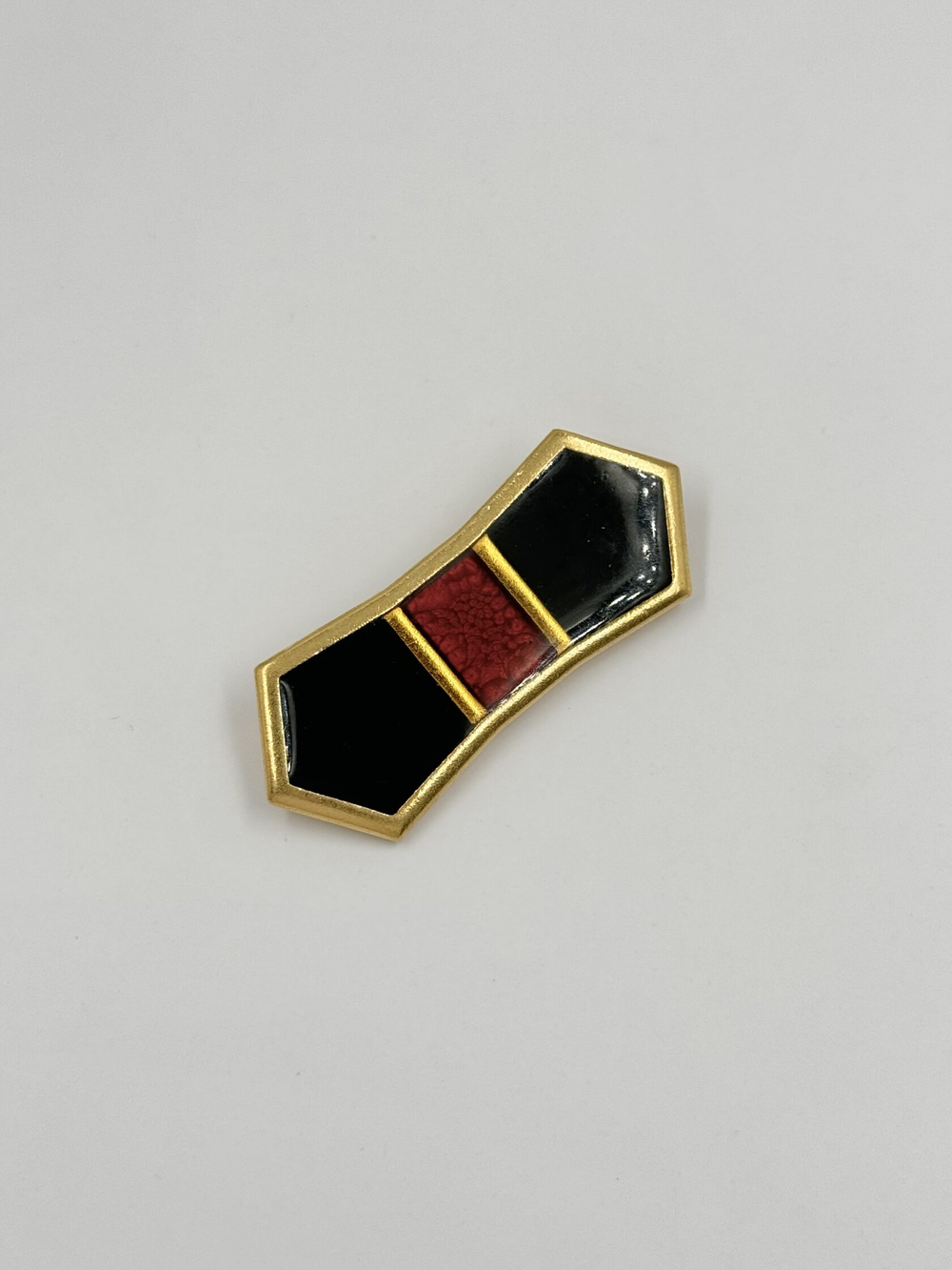 Брошь фигурная YSL