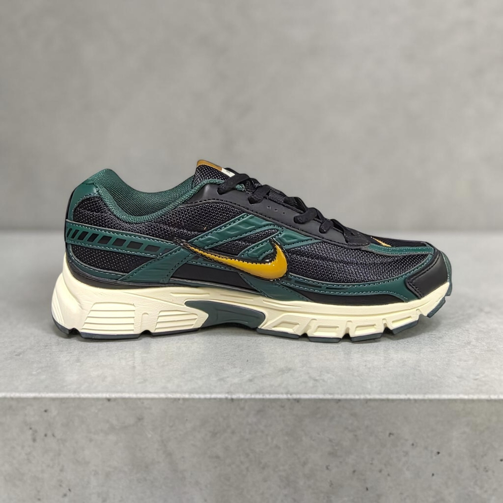 Nike Initiator • Black Green