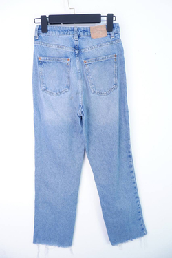 Джинсы Zara свободного кроя, маркировка 34, визуально на 40 размер