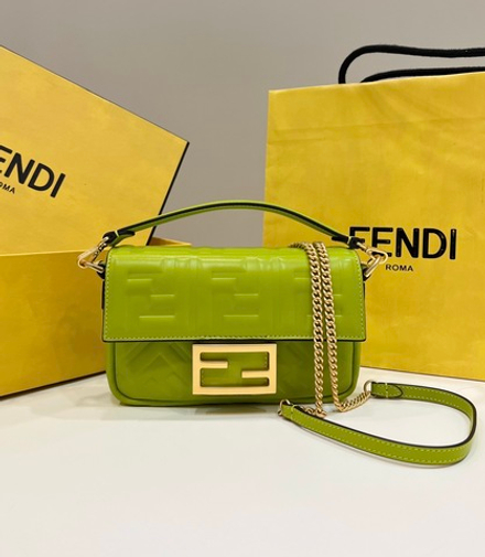 Fendi Baguette 19 cm