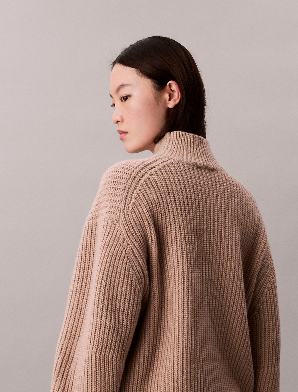 Свитер Calvin Klein Rib Chunky Relaxed Turtleneck Sweater Guilford Neutral