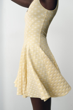 ZARA ПЛАТЬЕ-СКЕЙТЕР ИЗ ЭЛАСТИЧНОЙ ЖАККАРДОВОЙ ТКАНИ, ЖЕЛТЫЙ