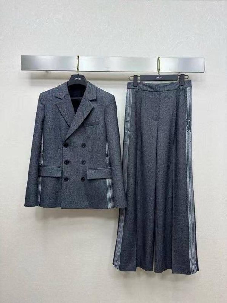 Костюм Dior Костюм Dior