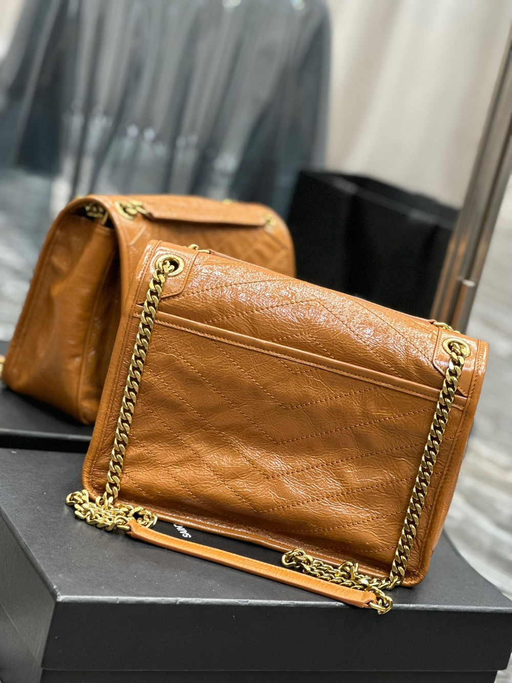 Saint Laurent Niki 28 cm