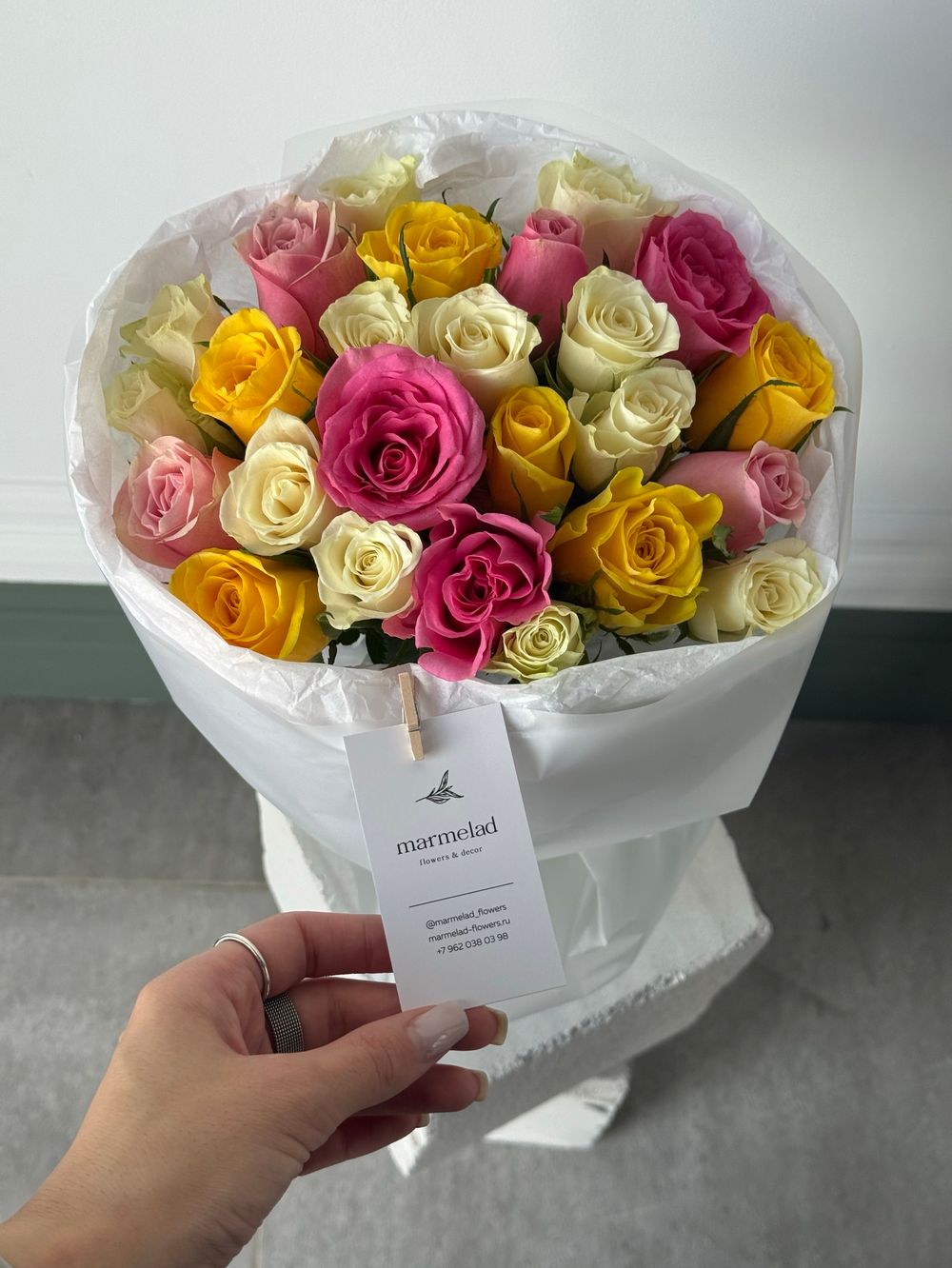 Букет из розы разных оттенков (35см) 25 шт