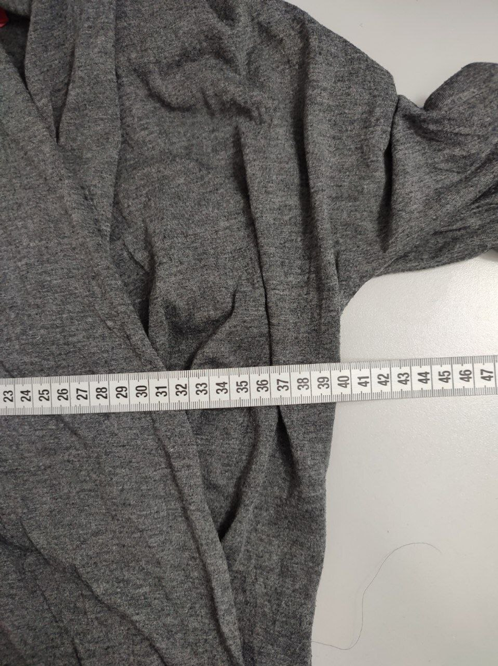 Платье серое открытое 44 размер