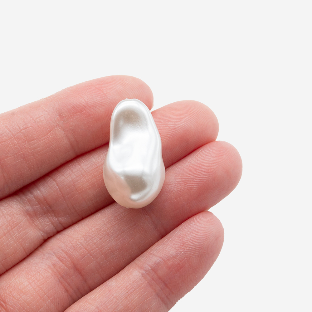 2452313 Жемчуг иск. "Майорка" барочный 23*14мм белый, 39см