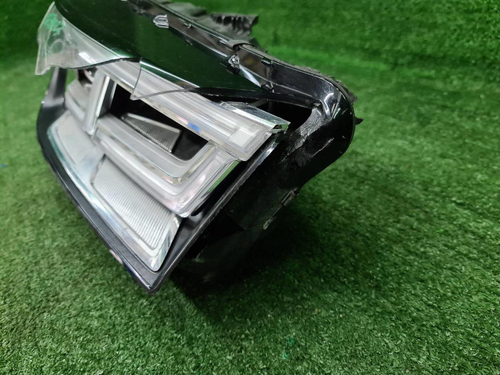 Битая Фара правая Audi Q5 2 80A (2017-2020) LED