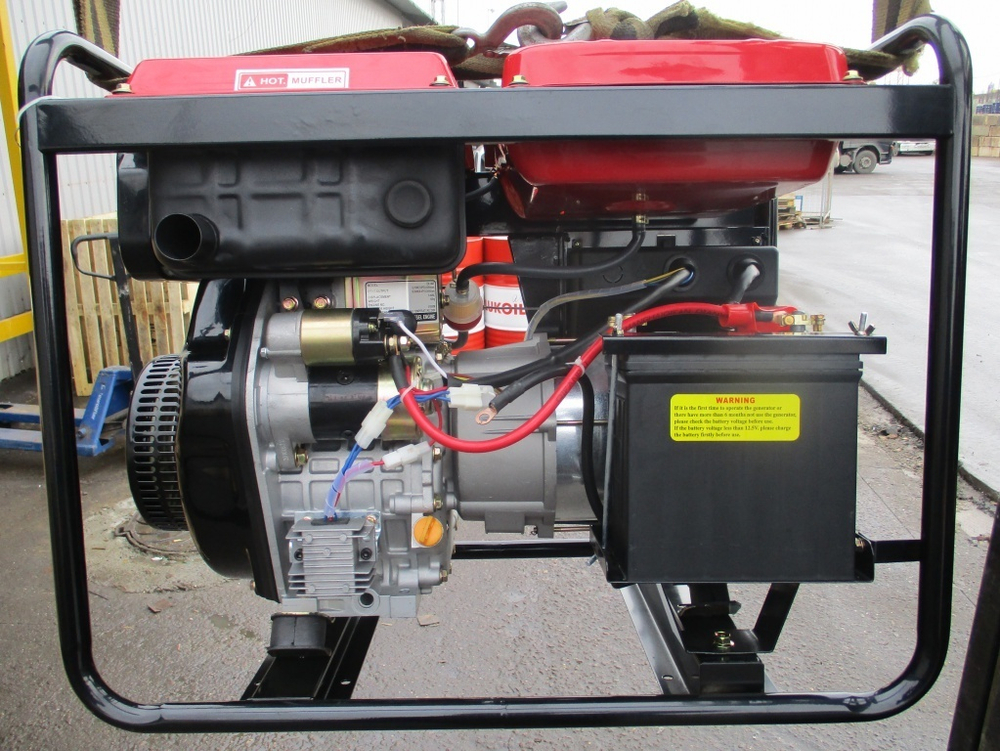 Дизельный генератор 6 кВт АМПЕРОС LDG 7500CLE-3
