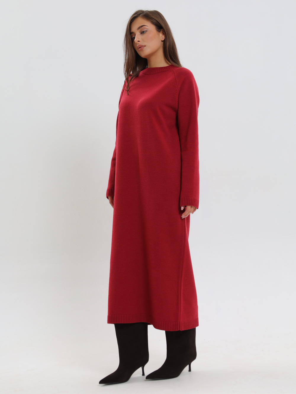 Вязанное платье длинное