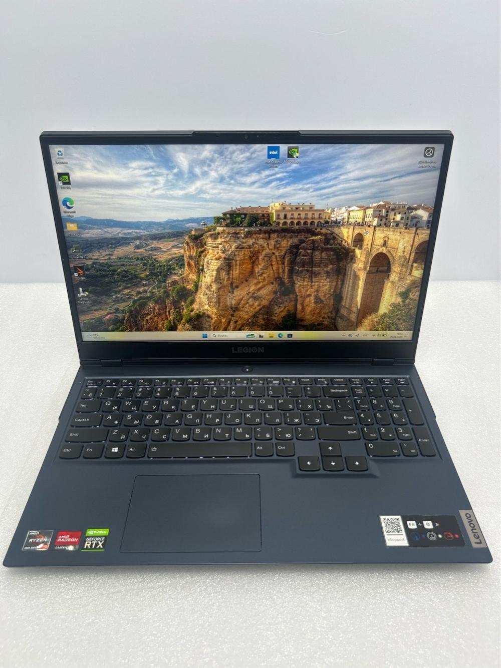 Ноутбук Lenovo Legion 5-15ACH6 (82JW00CGRU) 15.6"/ AMD Ryzen 5 5600H/RAM 8 GB/SSD 512 GB/Nvidia RTX3050 4GB/1920x1080/IPS 165 Hz/Windows 10/Подсветка кл-ры:LED/синий. Состояние: Уценка/небольшой след. на матрице от клавиатуры/C1
