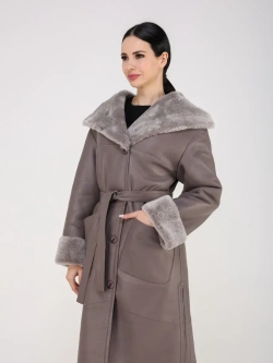 Дубленка зимняя натуральная с капюшоном длинная