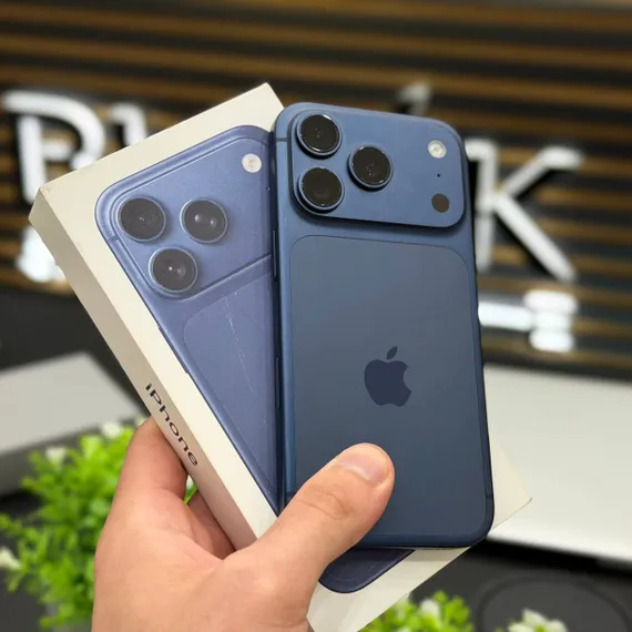 Б/У Телефон Apple iPhone 17 Pro 256Gb Deep Blue 100% (29 циклов) (JM9V4L6MT9)