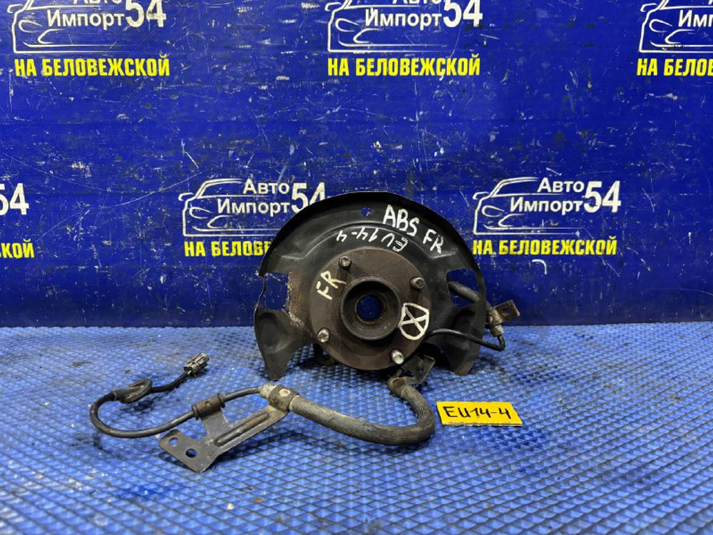 Ступица передняя правая NISSAN BLUEBIRD 1997