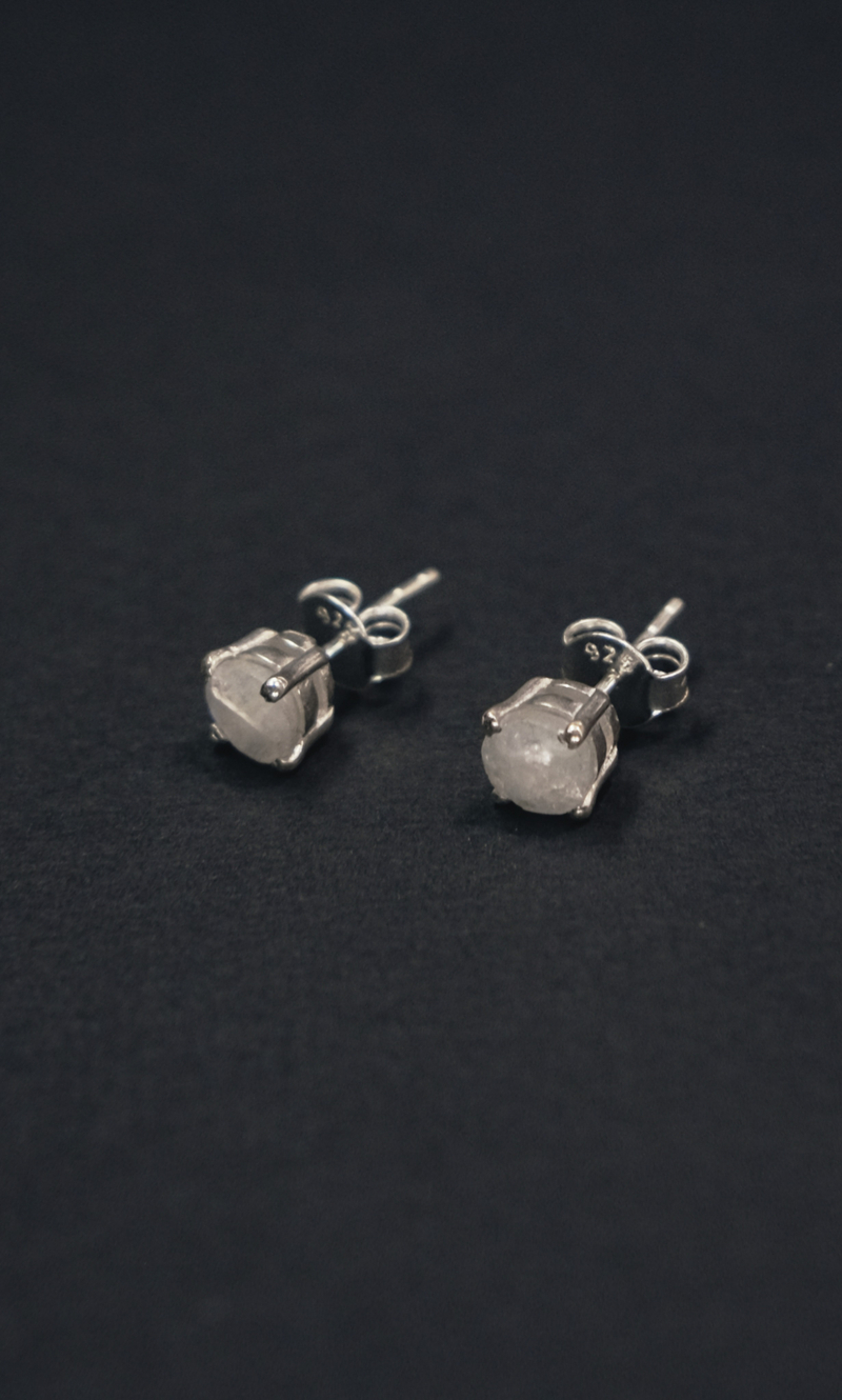 Серьги пуссеты "Memo about Relationship" из лунного камня с серебром 925