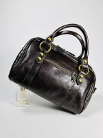 Женская сумка-саквояж из натуральной кожи vitello tamponato