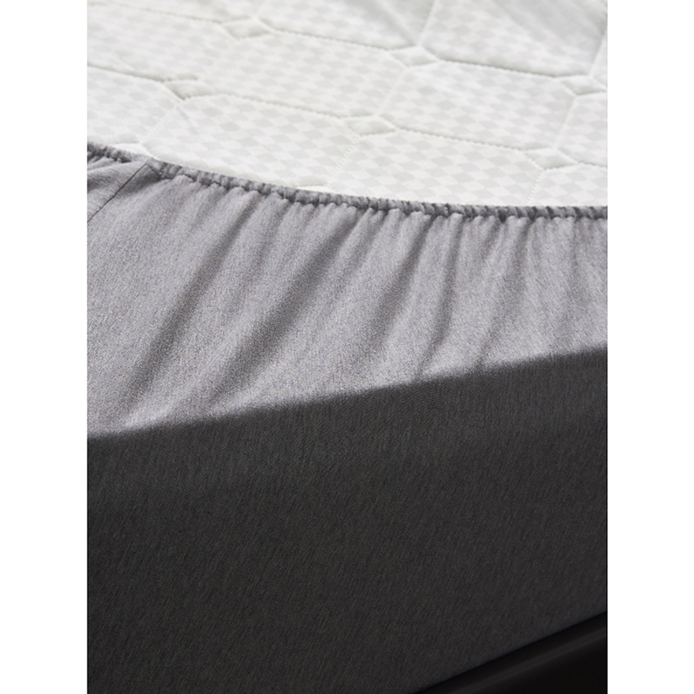 Простыня на резинке из хлопкового трикотажа серого цвета из коллекции essential, 180х200х30 см