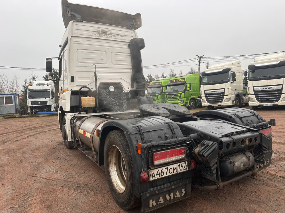 КамАЗ 5490 4x2 Седельный тягач 5490-095-68 (Дизельный, 12,0 л, 428 л.с., МТ)