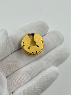 Накладка на пуговицу белая в синюю полоску