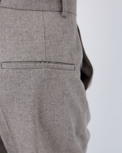 Брюки с защипами из шерсти Стелла Маккартни серо-бежевый