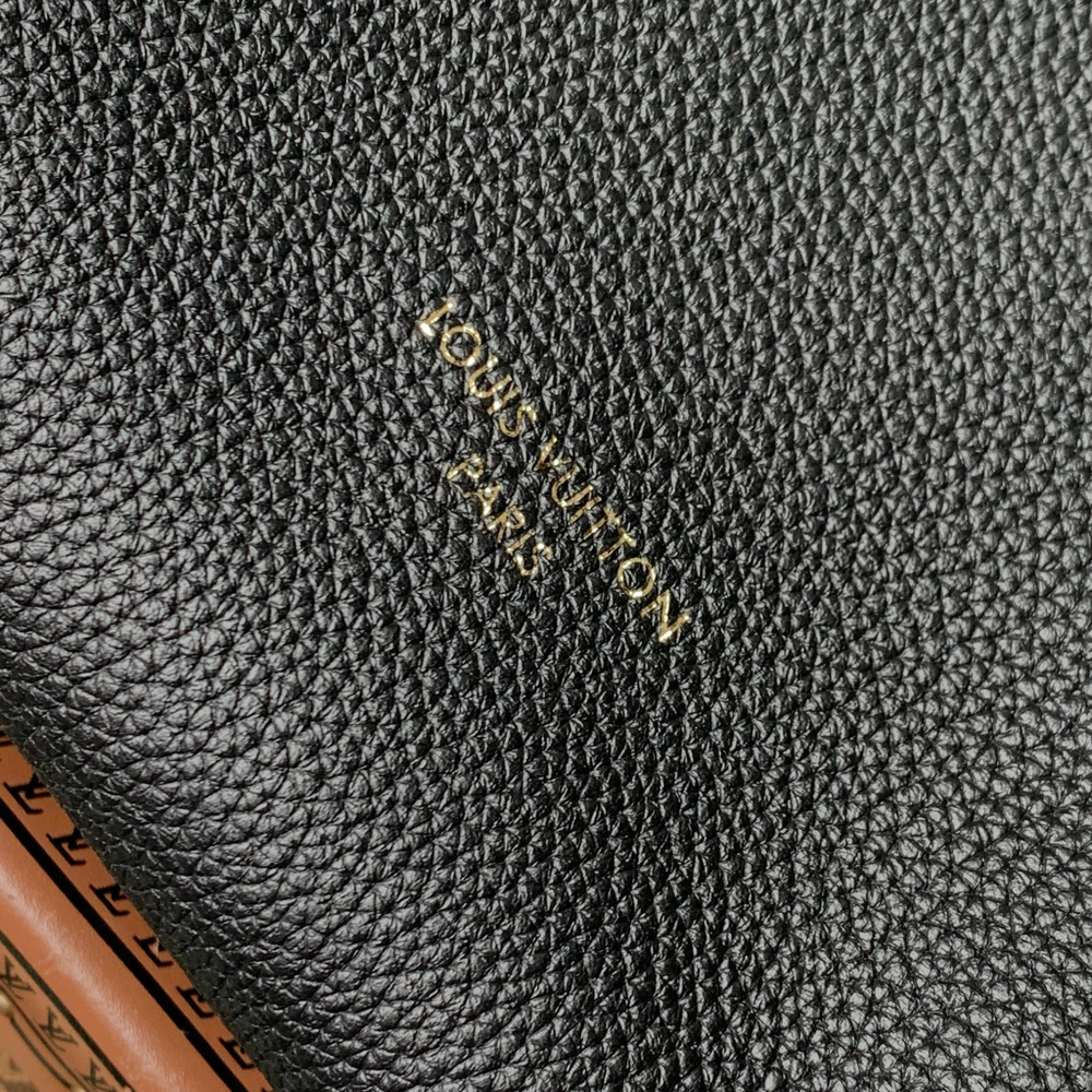 Louis Vuitton Bag 25 cm