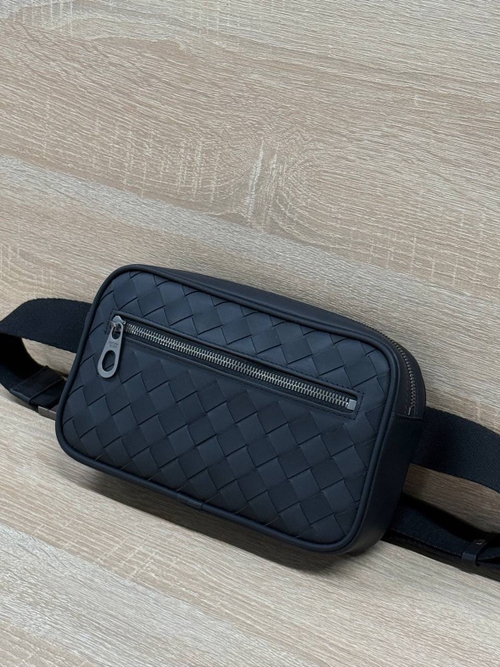 Нагрудная-поясная сумка Bottega Veneta