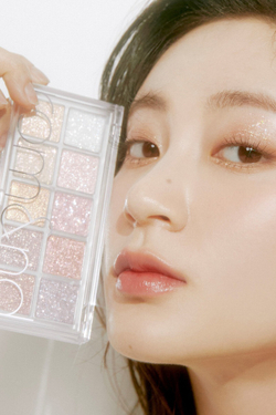 Rom&Nd Better Than Palette 00 Light & Glitter Garden большая палетка теней-глиттеров для век