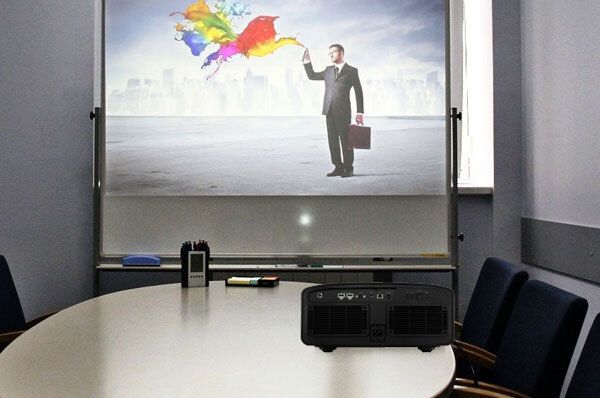 Новейшие технологии в JVC DLA-NZ7