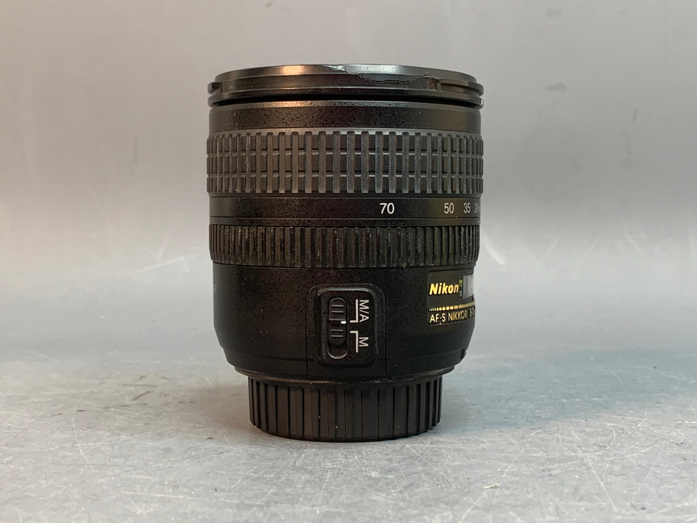 Nikon 18-70mm 3.5-4.5G