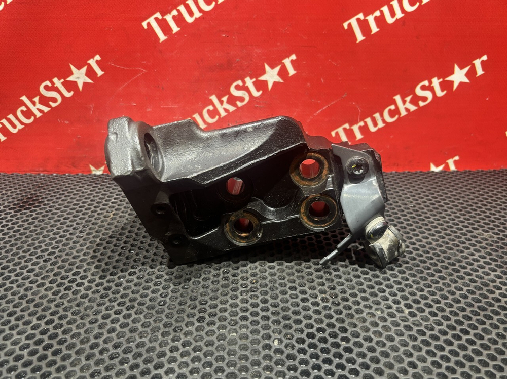 Кронштейн двигателя задний левый 2019г