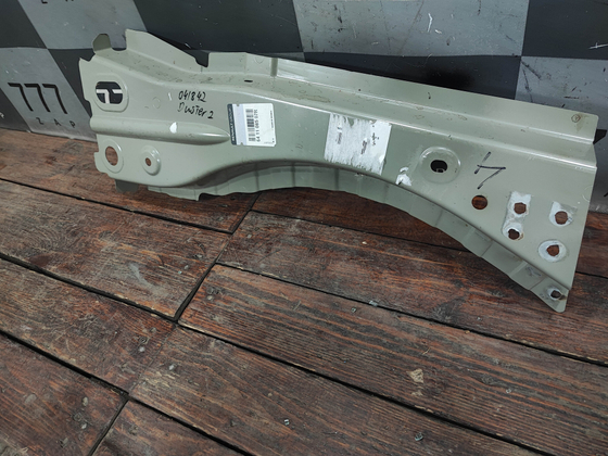 Усилитель крыла передний правый Renault Duster 2 Новый Оригинал 641108507R