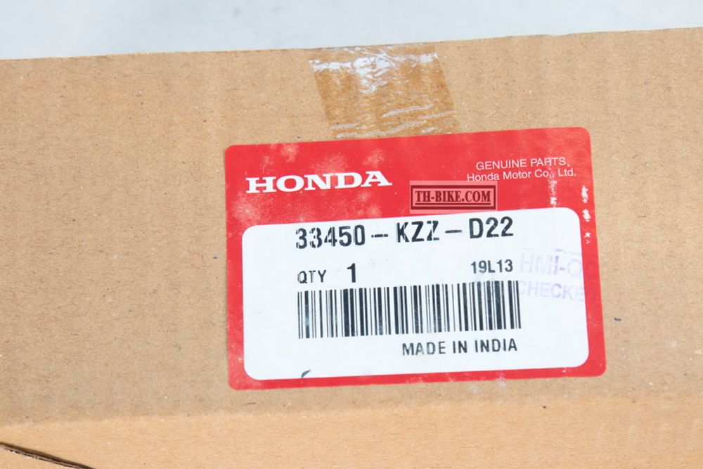 33450-KZZ-D21 (33450-KZZ-D22). WINKER ASSY., L. FR. (12V 21/5W). Turn light Honda CRF250L, front left. OEM